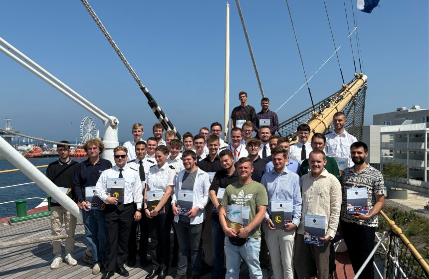 Standesgemäße Abschlussfeier auf der Passat mit herausragenden Prüfungsergebnissen